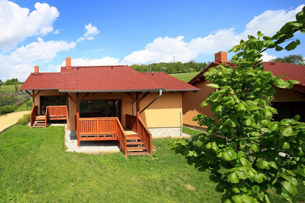 Penzion Harmonie Žlutice Exterior foto