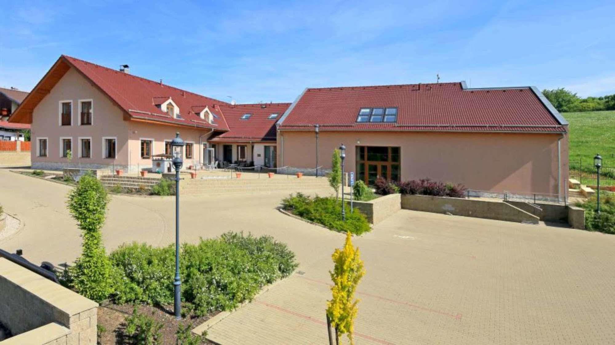 Penzion Harmonie Žlutice Exterior foto